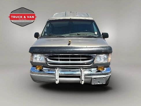 Used 2000 Ford E-350 and Econoline 350 Extended Super Duty RWD image 2