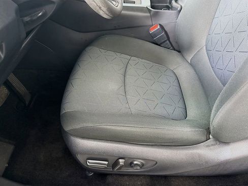 Used 2020 Toyota RAV4 XLE w/ All Weather Liner Package AWD/4WD image 32