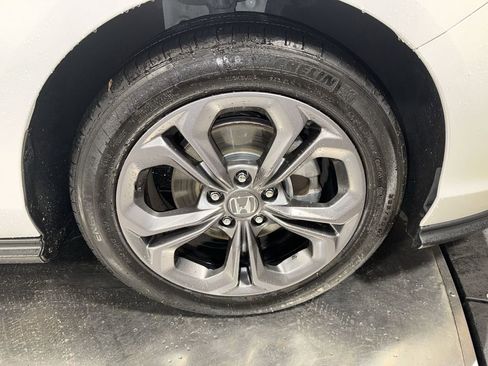 Certified 2023 Honda Accord EX image 15