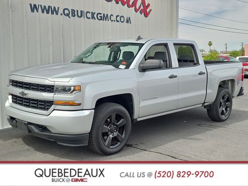 Used 2018 Chevrolet Silverado 1500 Custom w/ Custom Value Package AWD/4WD image 3