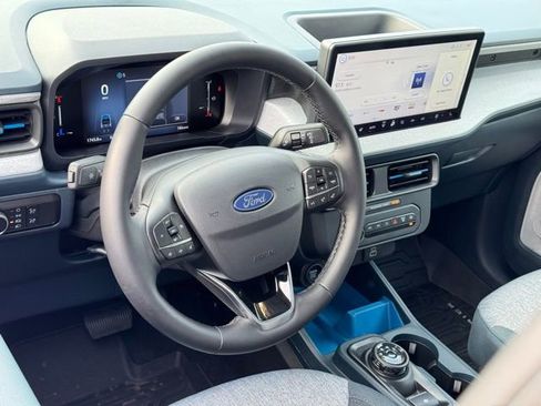 Used 2026 Ford Maverick XLT w/ XLT Luxury Package FWD image 17