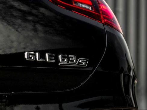 New 2026 Mercedes-Benz GLE 63 AMG S image 9