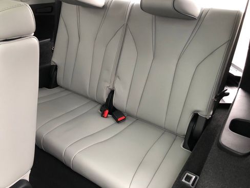 Used 2023 Acura MDX SH-AWD w/ Advance Package image 35