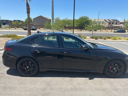 Used 2019 Alfa Romeo Giulia w/ Nero Edizione RWD image 3