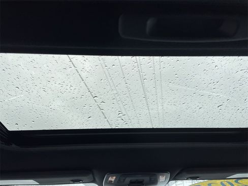 Used 2025 Toyota Sienna XSE image 22