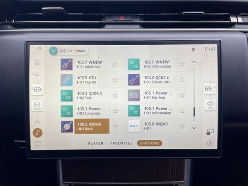 Certified 2025 Land Rover Range Rover SE image 29