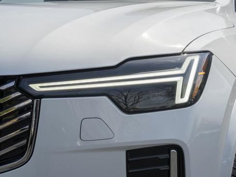 New 2026 Volvo XC90 T8 Plus w/ Protection Package Premier image 13