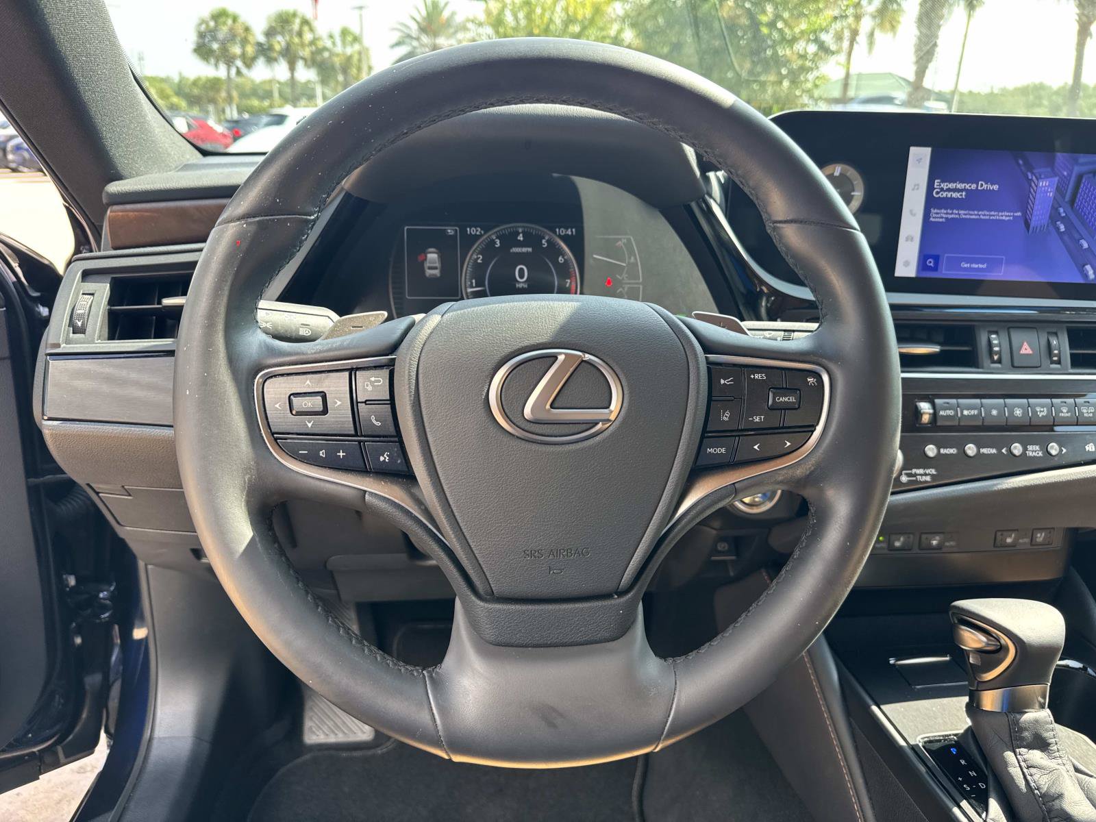Used 2023 Lexus ES 350 w/ Premium Package FWD image 27