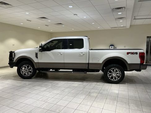 Used 2020 Ford F250 King Ranch w/ FX4 Off-Road Package AWD/4WD image 2
