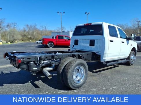 New 2026 RAM 3500 Tradesman w/ Chrome Appearance Group A AWD/4WD image 7