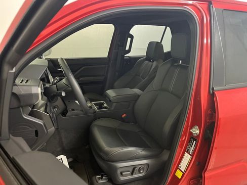 Used 2025 Toyota 4Runner Limited image 18