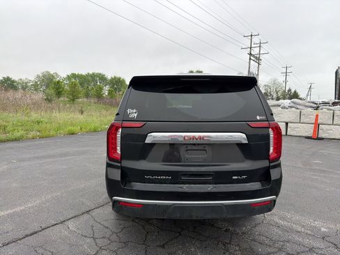 Used 2023 GMC Yukon XL SLT AWD/4WD image 6