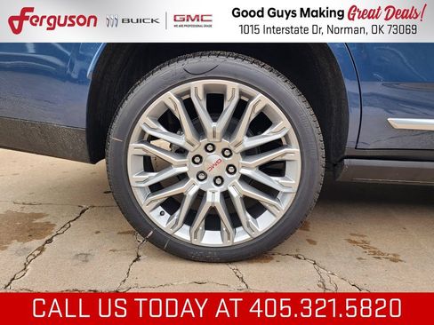 New 2026 GMC Yukon Denali w/ Denali Reserve Package AWD/4WD image 64