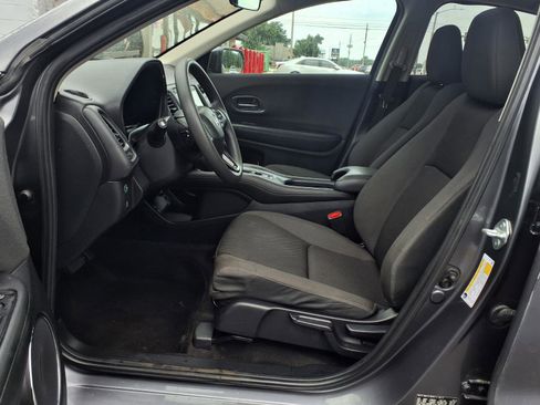Used 2022 Honda HR-V EX image 7
