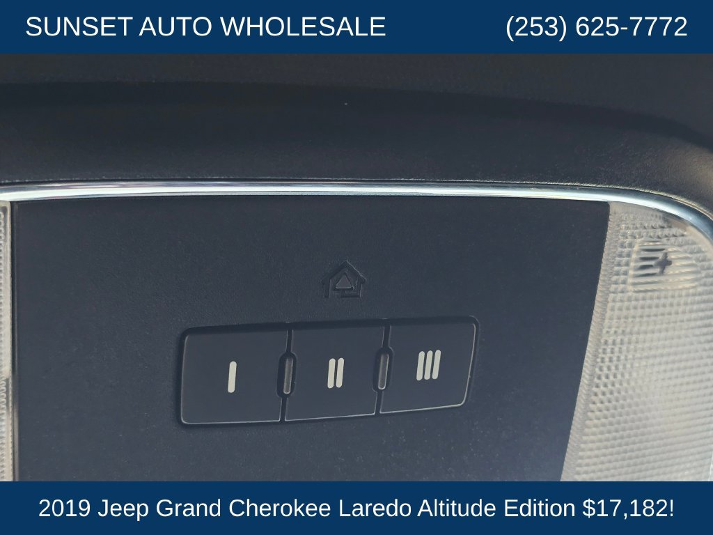 Used 2019 Jeep Grand Cherokee Altitude AWD/4WD image 35
