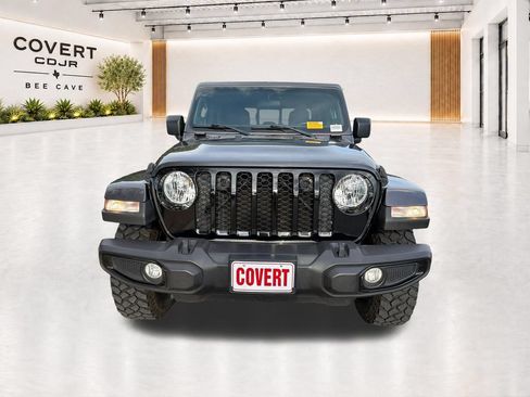 Used 2021 Jeep Gladiator Sport AWD/4WD image 3