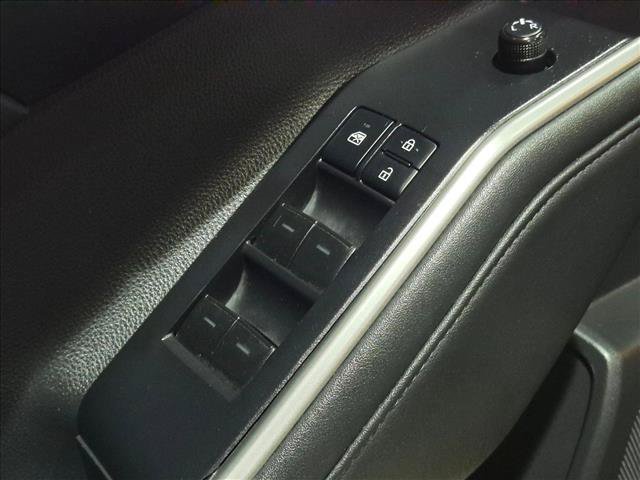 Used 2021 Toyota Highlander XLE FWD image 10