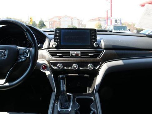 Used 2018 Honda Accord EX-L image 18