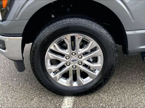 Used 2025 Ford F150 Lariat w/ Equipment Group 501A Mid AWD/4WD image 8