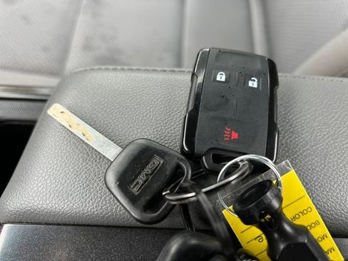 Used 2015 GMC Sierra 1500 Base image 31