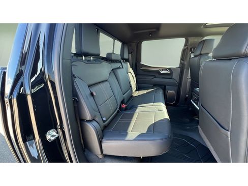 Certified 2026 Chevrolet Silverado 1500 High Country w/ High Country Premium Package AWD/4WD image 31