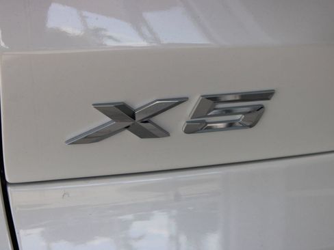 Used 2026 BMW X5 xDrive50e AWD/4WD image 30