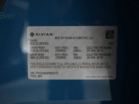 Used 2023 Rivian R1S Adventure image 28