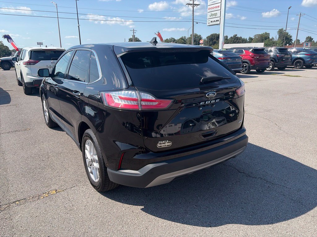 Used 2024 Ford Edge SEL AWD/4WD image 4