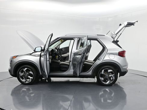 Used 2023 Hyundai Venue SEL image 65