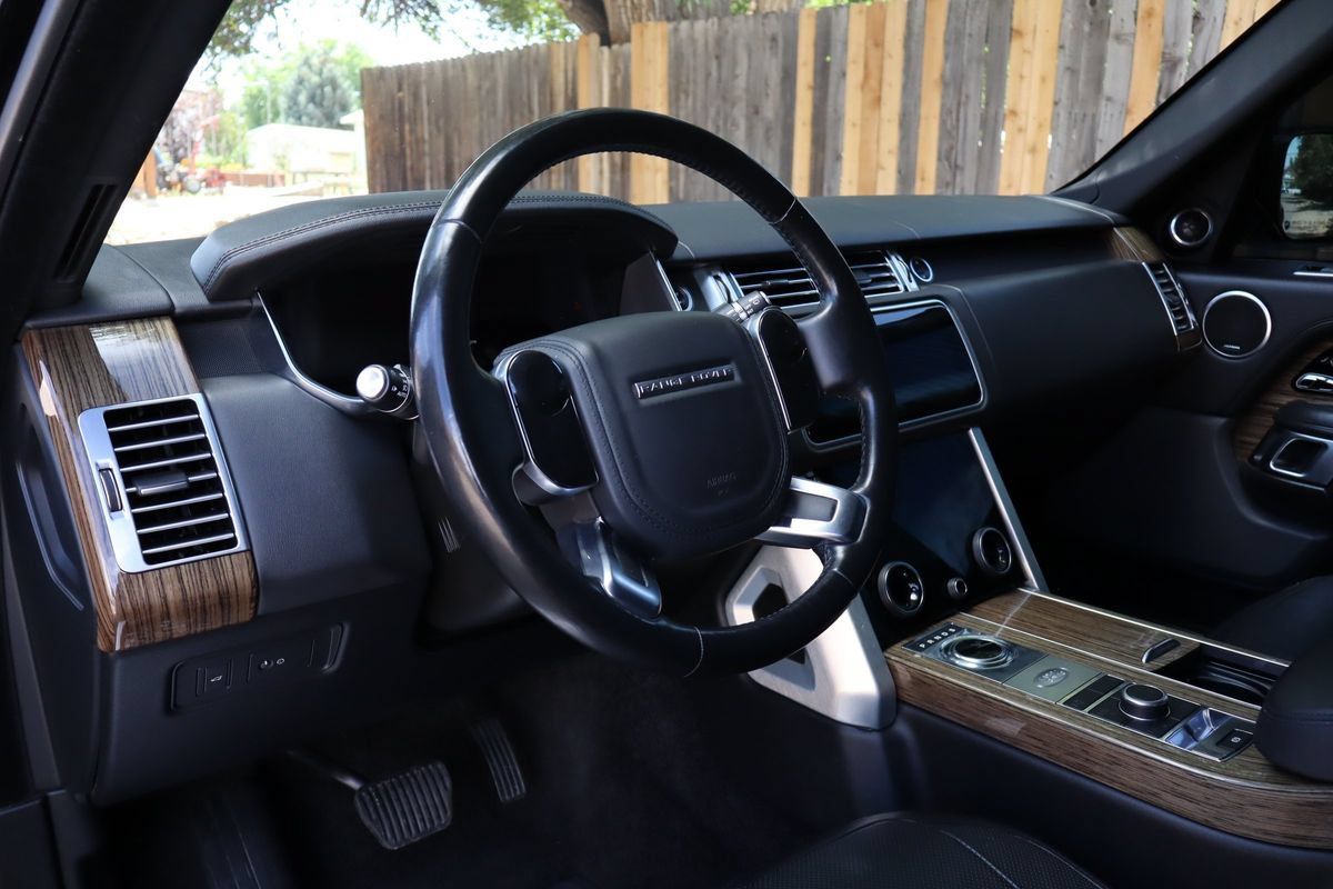 Used 2019 Land Rover Range Rover HSE AWD/4WD image 16