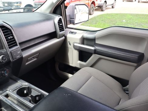 Used 2019 Ford F150 XLT w/ Equipment Group 302A Luxury AWD/4WD image 23
