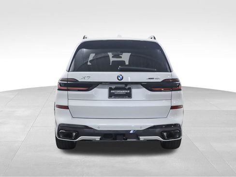 Used 2026 BMW X7 xDrive40i w/ M Sport Package image 4