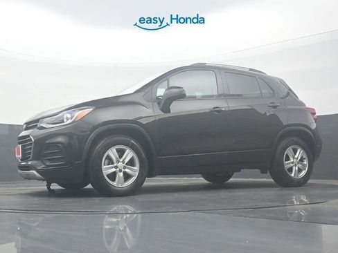 Used 2021 Chevrolet Trax LT w/ Driver Confidence Package image 30