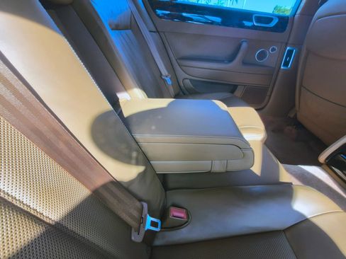 Used 2013 Bentley Flying Spur Flying Spur image 31