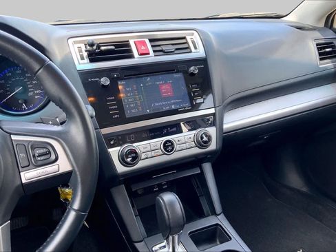 Used 2015 Subaru Legacy 2.5i Premium AWD/4WD image 7