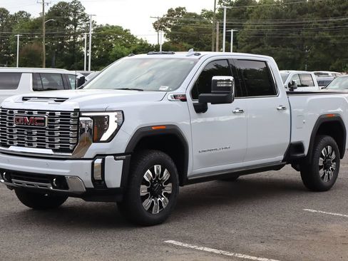 New 2026 GMC Sierra 2500 Denali w/ Denali Reserve Package AWD/4WD image 2
