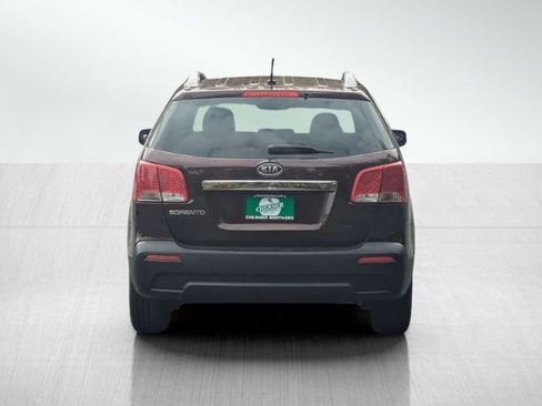 Used 2013 Kia Sorento LX image 5