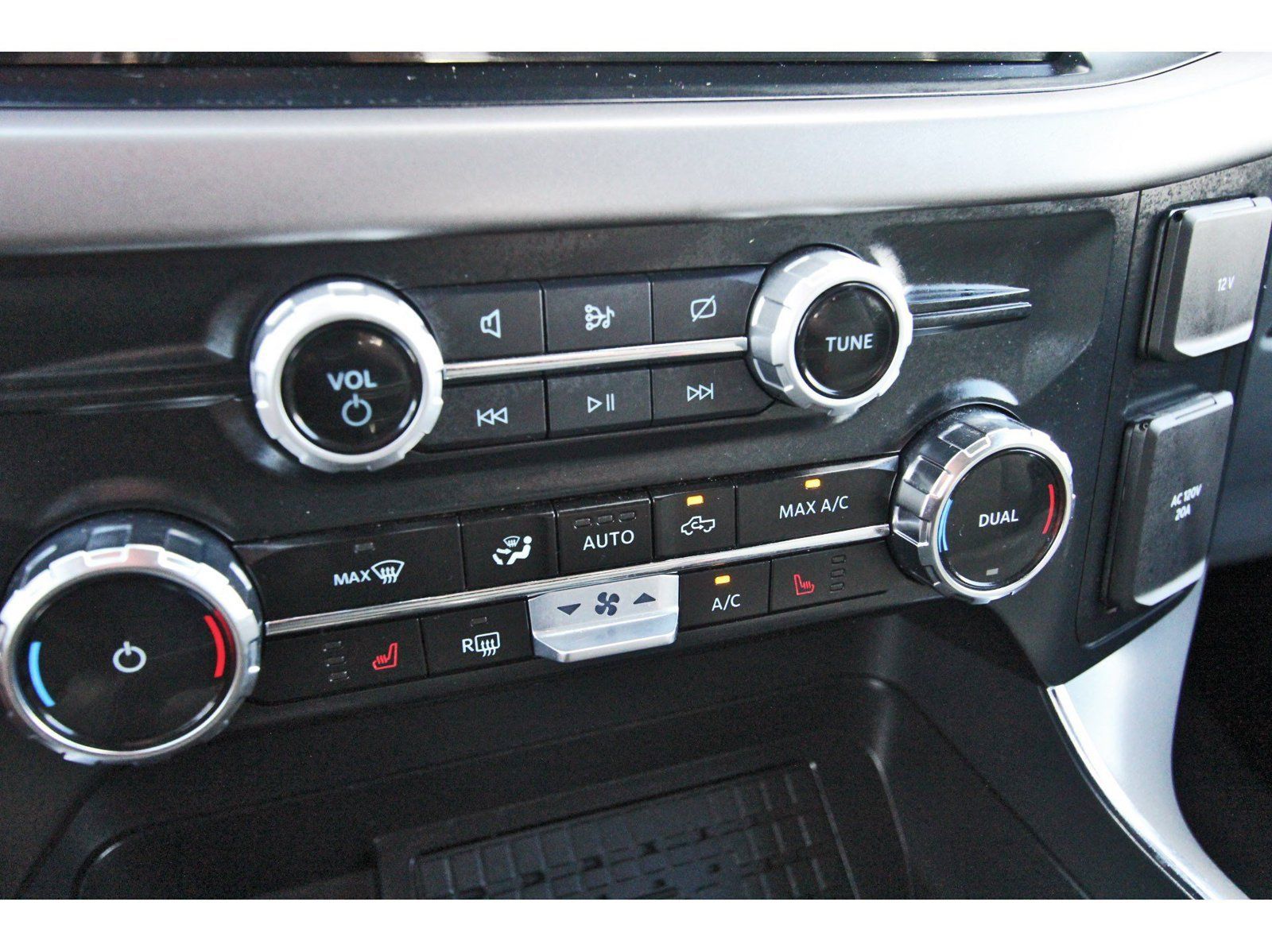 Used 2024 Ford F150 XLT w/ Equipment Group 302A MID AWD/4WD image 28