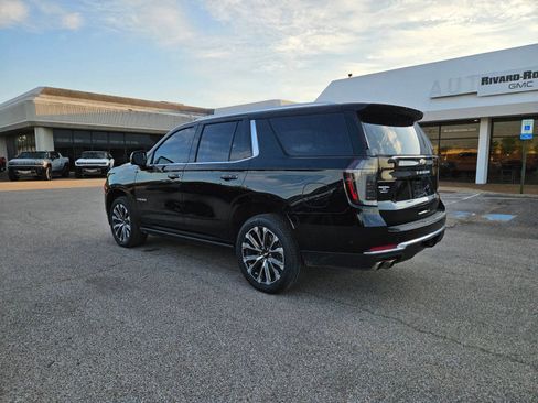 Used 2025 Chevrolet Tahoe High Country image 3