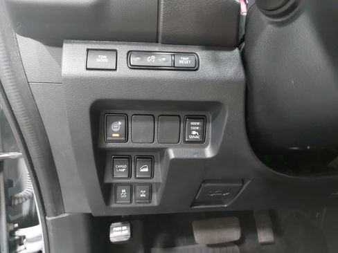 Certified 2024 Nissan Frontier PRO-4X w/ Pro Convenience Package AWD/4WD image 27