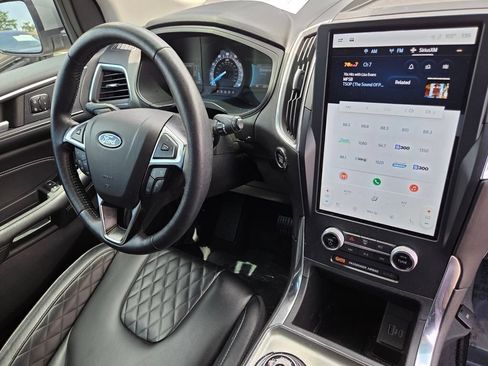 Used 2023 Ford Edge Titanium AWD/4WD image 30