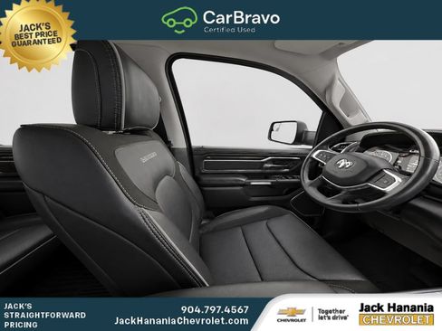 Used 2022 RAM 1500 Laramie AWD/4WD image 9