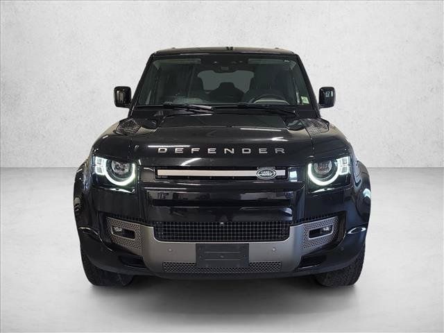 Used 2024 Land Rover Defender 110 X-Dynamic SE AWD/4WD image 2