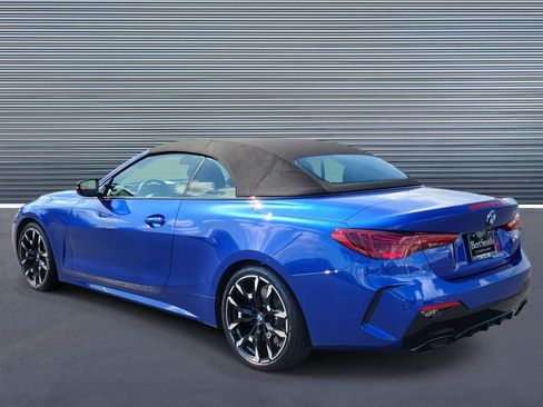 Used 2026 BMW M440i Convertible RWD image 4
