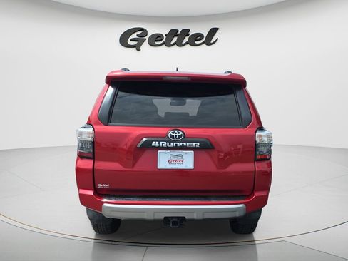 Used 2022 Toyota 4Runner TRD Off-Road AWD/4WD image 9
