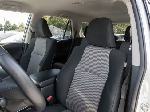 Used 2024 Toyota 4Runner SR5 image 16