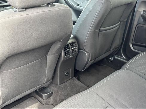 Used 2025 Ford Escape Active AWD/4WD image 17