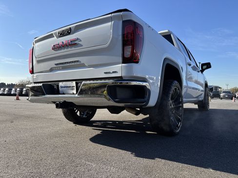 Used 2021 GMC Sierra 1500 SLE image 10