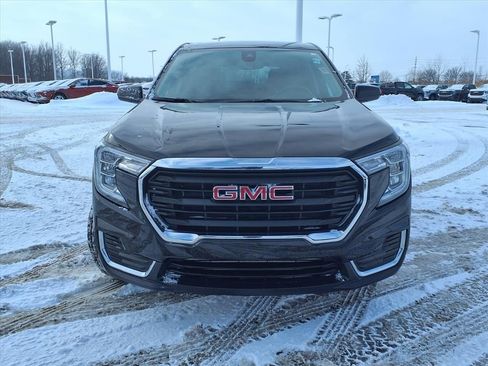 Certified 2022 GMC Terrain SLE image 30