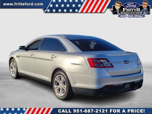 Used 2015 Ford Taurus SE image 3
